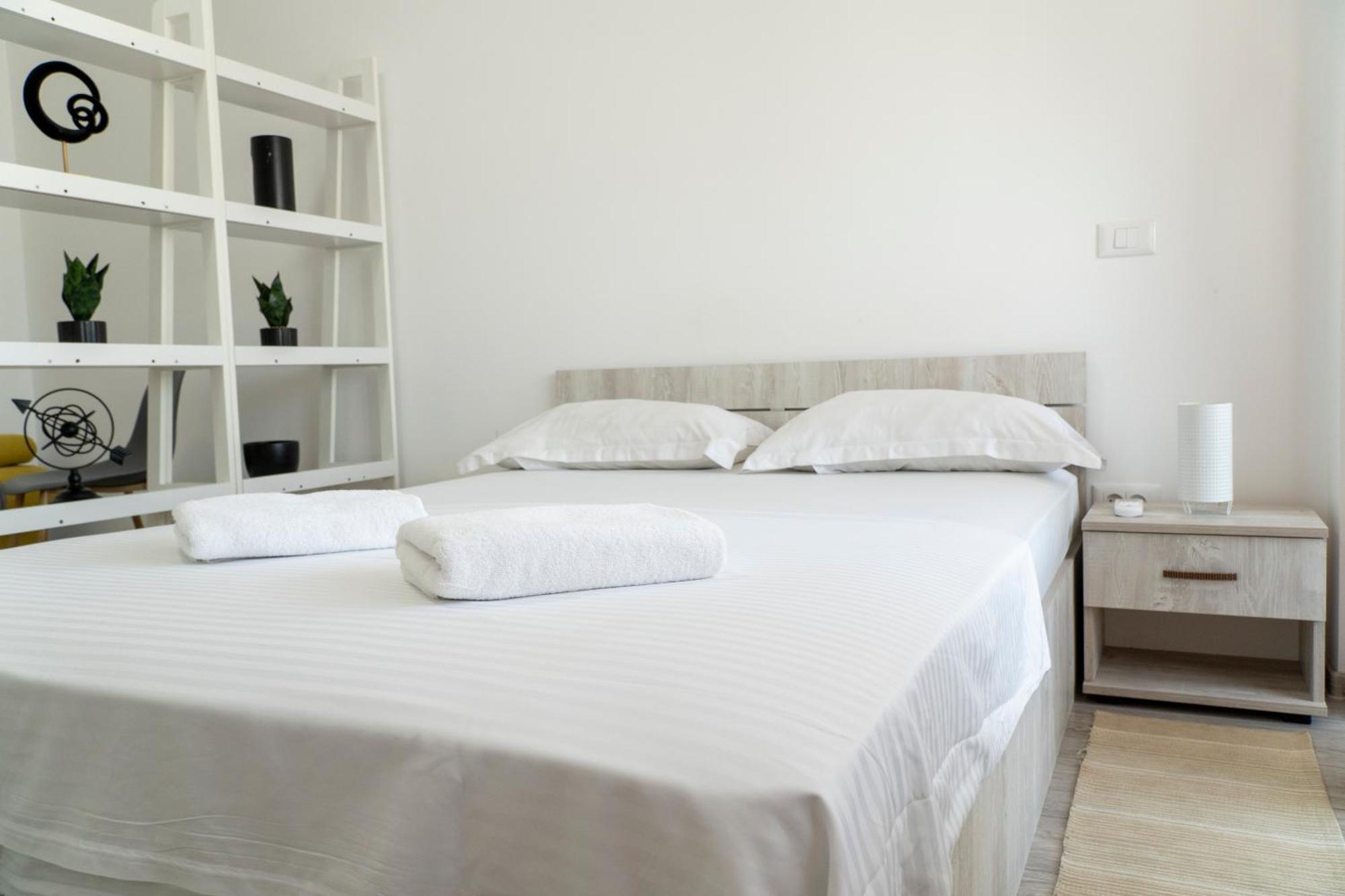 Center Apartment Palas Mall View Iasi Eksteriør bilde